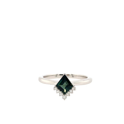 9K GREEN SAPPHIRE CROWN KITE RING
