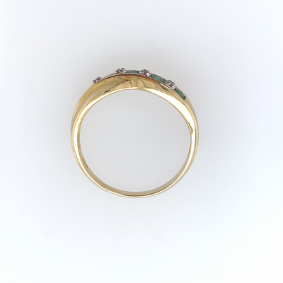 9K Emerald and Diamond Ring