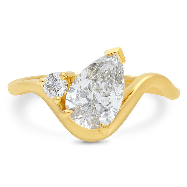 9K LabGrown Pear & Round Cut Lab Grown Diamond Ring