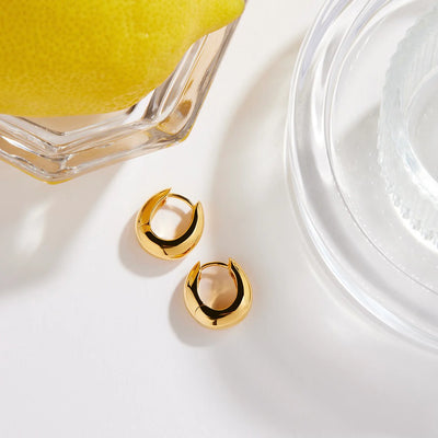 Arco Huggie Earrings - goldtone