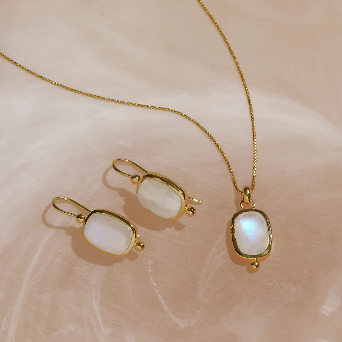 Fleur Rainbow Moonstone Pendant