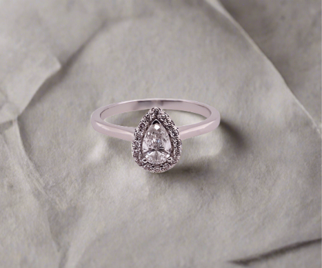 18K Pear Cut Halo Diamond Ring