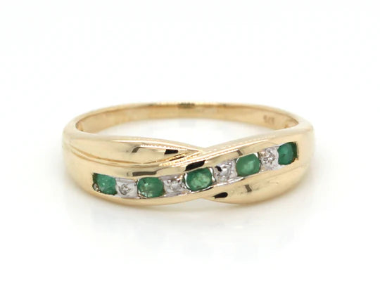 9K Emerald and Diamond Ring