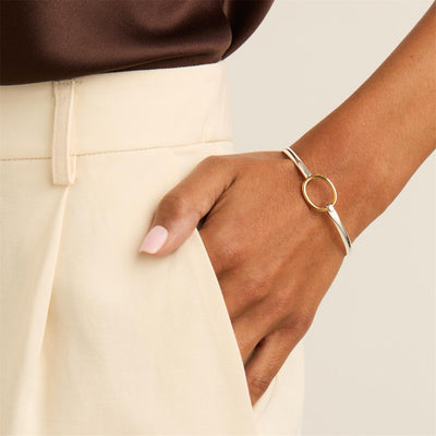 Conexión Tension Bangle